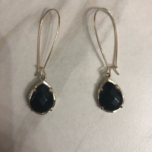 Kendra Scott- drop earrings
